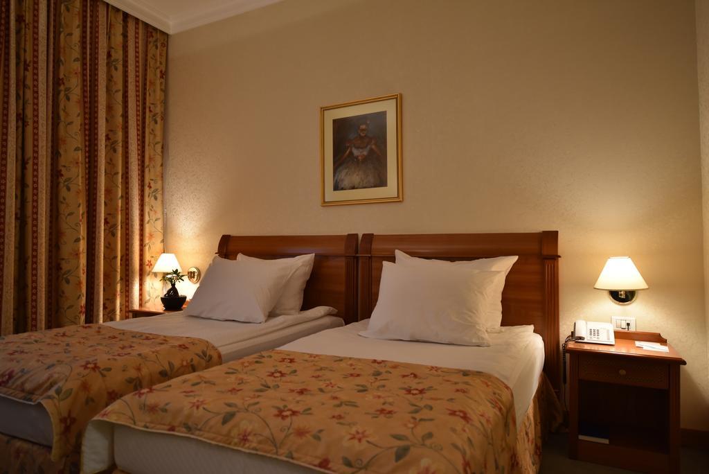 Best Western Hotel Turist Skopje Værelse billede