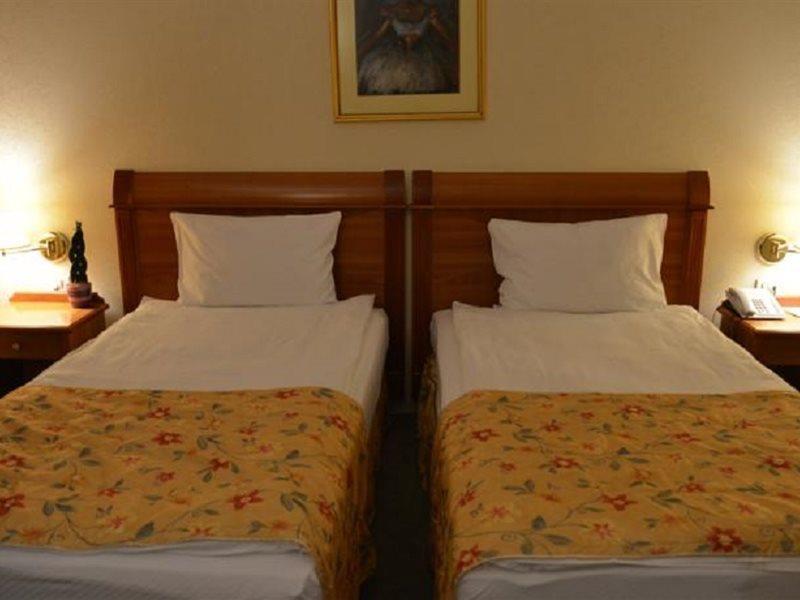 Best Western Hotel Turist Skopje Eksteriør billede